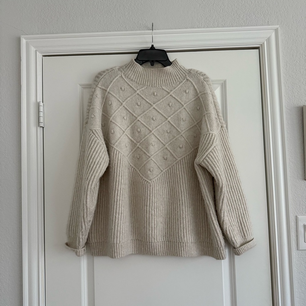 CALVIN KLEIN CREAM TURTLENECK SWEATER SIZE LARGE